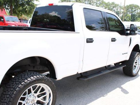 Used 2019 Ford F250 XLT AWD/4WD image 11