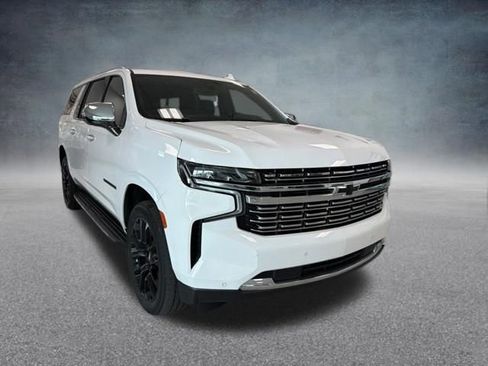 Certified 2022 Chevrolet Suburban Premier AWD/4WD image 5