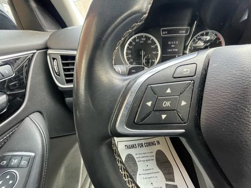 Used 2018 INFINITI QX30 Luxury w/ Cargo Package image 13