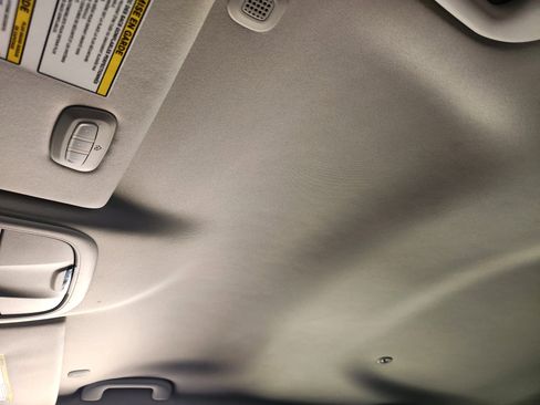 Used 2023 Jeep Cherokee Altitude Lux image 27