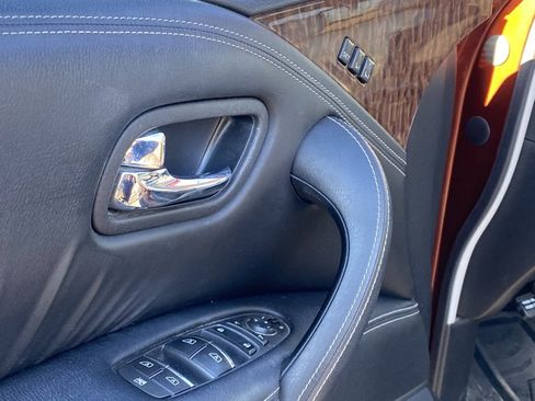 Used 2018 Nissan Armada SL w/ Premium Package image 10