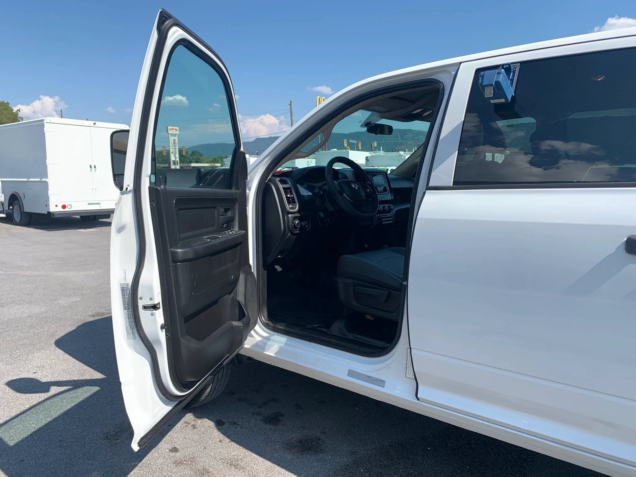 Used 2019 RAM 3500 Tradesman AWD/4WD image 7