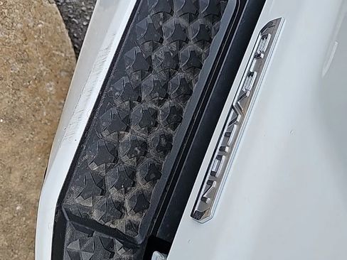 New 2026 GMC Canyon Elevation w/ Convenience Package image 15