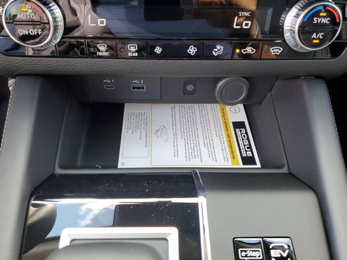 New 2026 Nissan Rogue SL AWD/4WD image 31