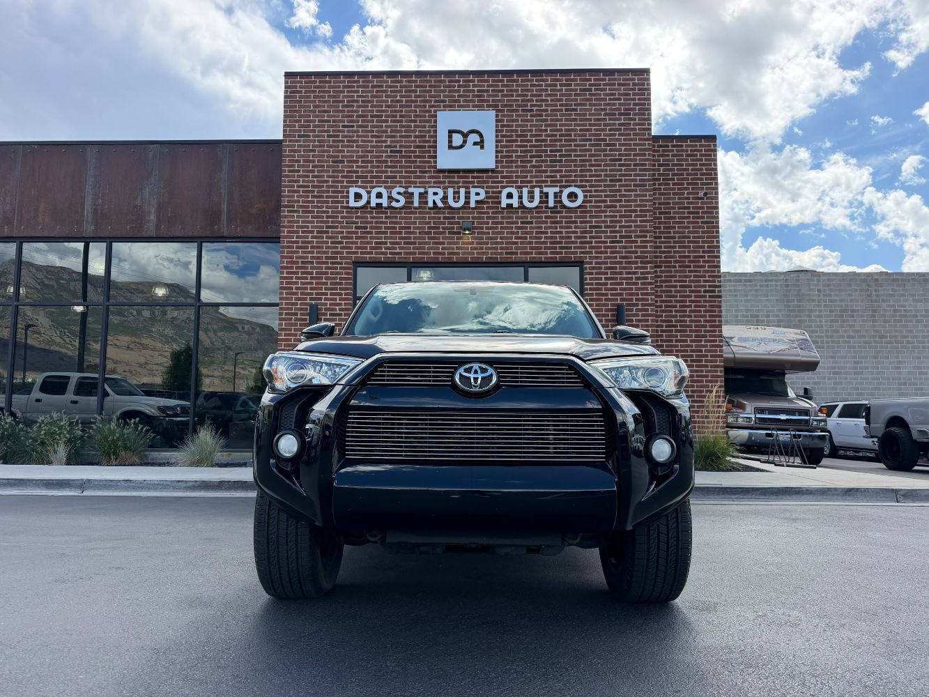 Used 2016 Toyota 4Runner SR5 Premium AWD/4WD image 2