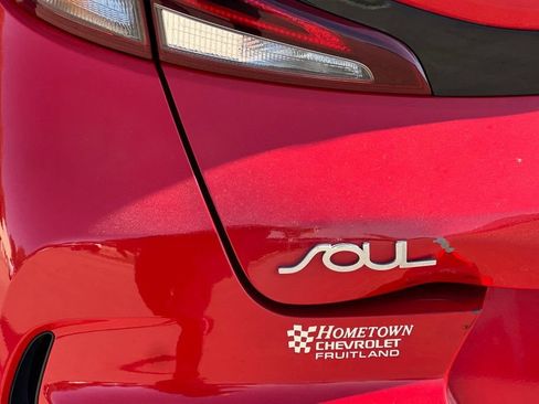 Used 2021 Kia Soul Turbo FWD image 24