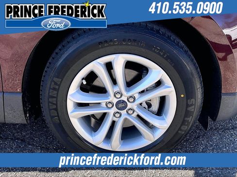 Used 2019 Ford Edge SEL w/ Equipment Group 201A image 9