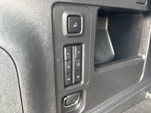 Used 2025 Ford Expedition Tremor AWD/4WD image 20