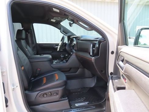 Used 2026 GMC Sierra 1500 AT4 w/ Technology Package AWD/4WD image 24