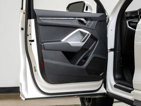 Used 2024 Audi Q3 2.0T Premium w/ Convenience Package image 43