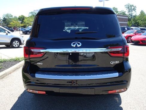 Used 2022 INFINITI QX80 Sensory w/ All-Season Package image 4