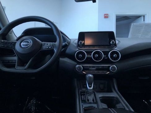 Used 2025 Nissan Sentra S FWD image 17