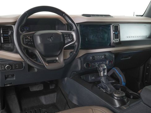 Used 2022 Ford Bronco Wildtrak AWD/4WD image 16