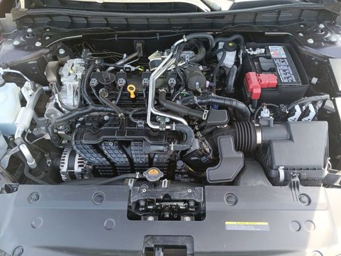 Used 2024 Nissan Altima 2.5 SV image 23