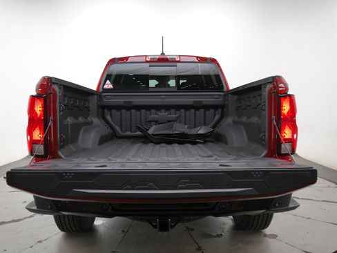 Used 2026 Chevrolet Colorado Trail Boss AWD/4WD image 17
