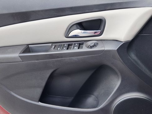 Used 2015 Chevrolet Cruze LT FWD image 22