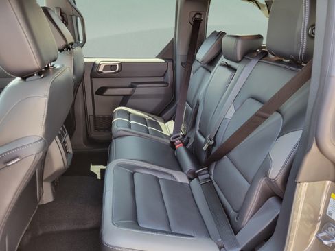 New 2026 Ford Bronco Outer Banks AWD/4WD image 15