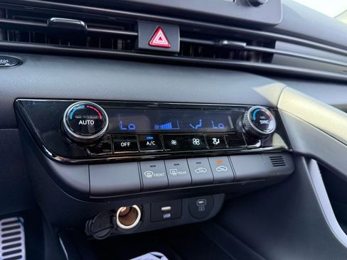 New 2026 Hyundai Elantra Sport FWD image 17