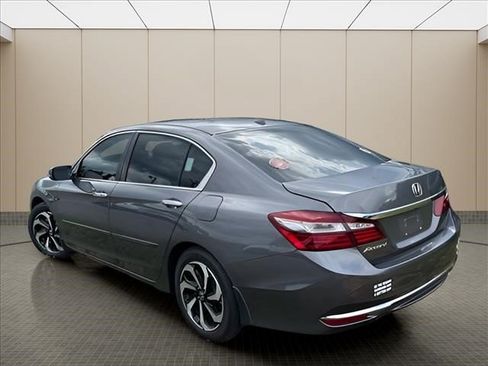 Used 2017 Honda Accord EX-L image 16