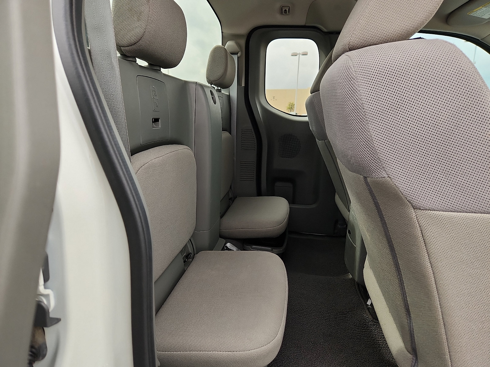 Used 2019 Nissan Frontier S RWD image 13