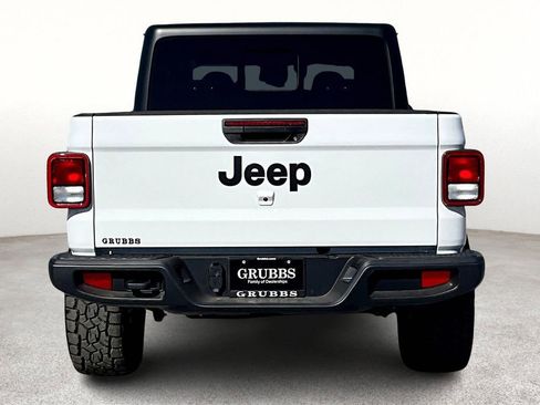 New 2025 Jeep Gladiator Sport image 5