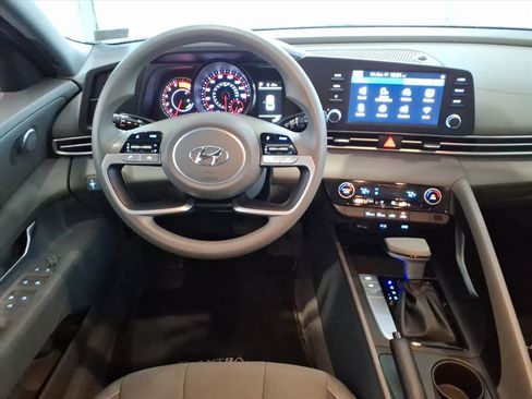 Certified 2023 Hyundai Elantra SEL image 10