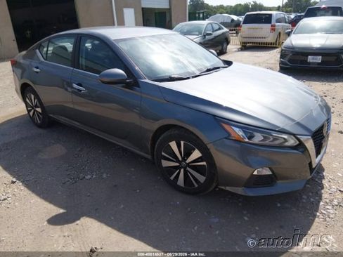 Used 2021 Nissan Altima 2.5 SV AWD/4WD image 11