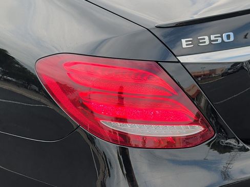 Used 2020 Mercedes-Benz E 350 Sedan image 17