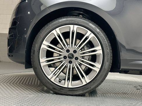 New 2027 Land Rover Range Rover Sport SE AWD/4WD image 5