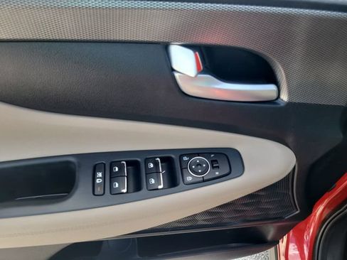 Used 2020 Hyundai Santa Fe SEL FWD image 17