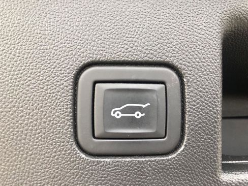 Used 2020 Chevrolet Equinox LT AWD/4WD image 7