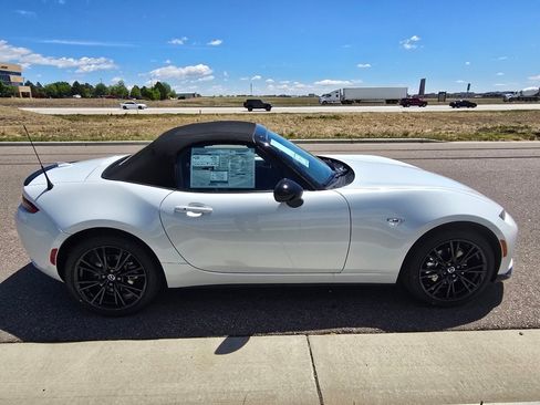 New 2026 MAZDA MX-5 Miata Club RWD image 6