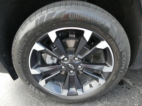 Certified 2025 Chevrolet Equinox RS w/ Safety and Technology Package AWD/4WD image 11