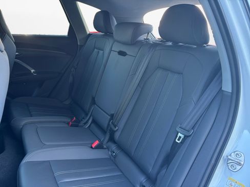 New 2025 Audi Q5 Prestige image 12