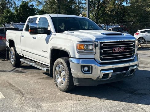 Used 2018 GMC Sierra 2500 SLT w/ Duramax Plus Package image 4