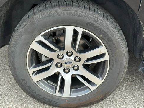 Used 2024 Ford Expedition Max Limited image 8