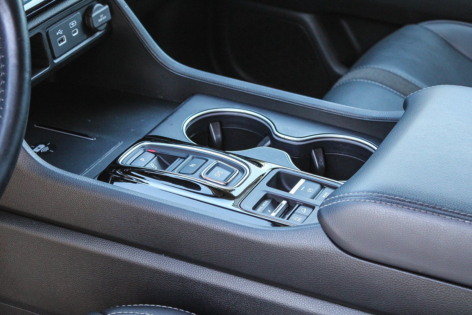 Used 2025 Honda Pilot Touring image 21