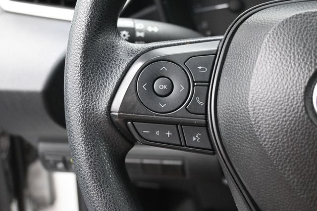 Used 2025 Toyota Corolla LE FWD image 20