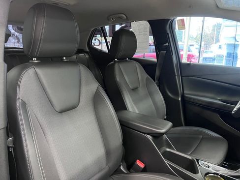 Used 2023 Buick Encore GX Select w/ Sport Touring Package image 30