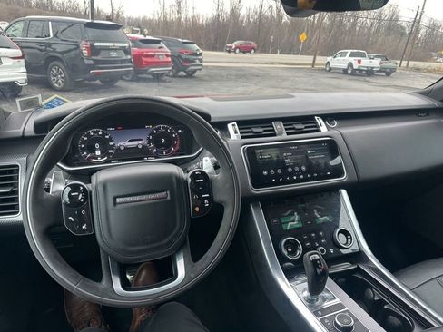 Used 2020 Land Rover Range Rover Sport HST image 14