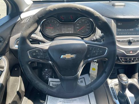 Used 2018 Chevrolet Cruze LT w/ LT Fleet Convenience Package FWD image 20