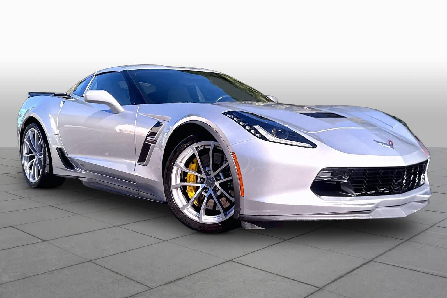 Used 2017 Chevrolet Corvette Grand Sport RWD image 3