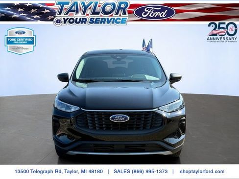 Certified 2024 Ford Escape Active AWD/4WD image 2