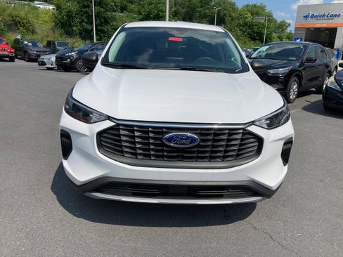 Used 2023 Ford Escape Active w/ Cold Weather Package image 2