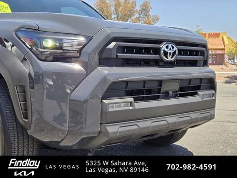 Used 2025 Toyota 4Runner SR5 AWD/4WD image 2