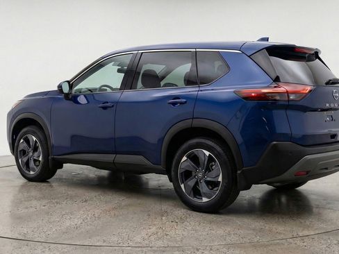 Used 2025 Nissan Rogue SV image 6