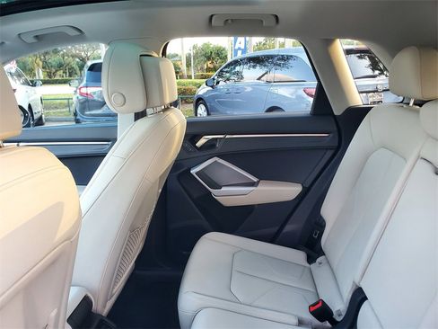 Used 2022 Audi Q3 2.0T Premium Plus w/ Premium Plus Package image 12