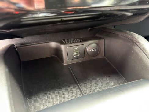 Used 2024 Ford Escape ST-Line w/ Tech Pack #1 FWD image 33