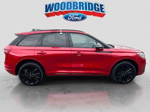 Used 2023 Lincoln Corsair Reserve w/ Equipment Group 201A image 3