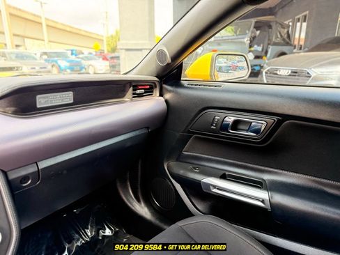 Used 2017 Ford Mustang GT RWD image 17